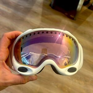 Oakley ski/snowboard goggles